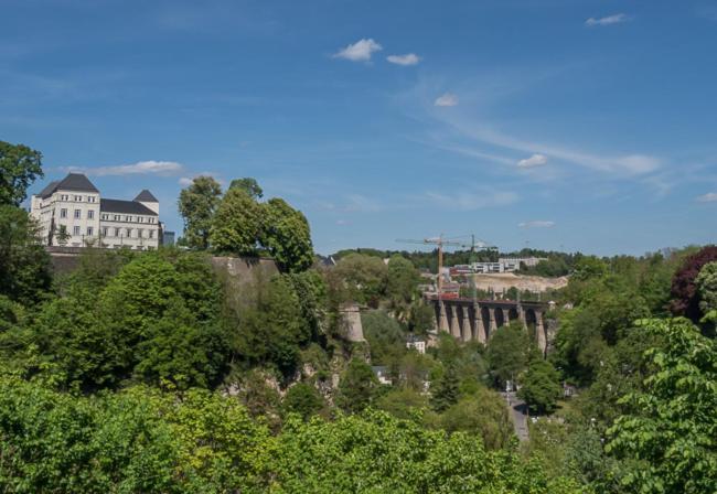 Luxury Penthouse Apartment With 3 Balconies -2 Bedrooms -Petrus View & Parking Luxembourg Eksteriør bilde